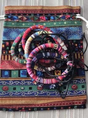 Lot of 6 Braided Boho Surfer Beach Bracelet Set Friendship Bracelets w/ Pouch